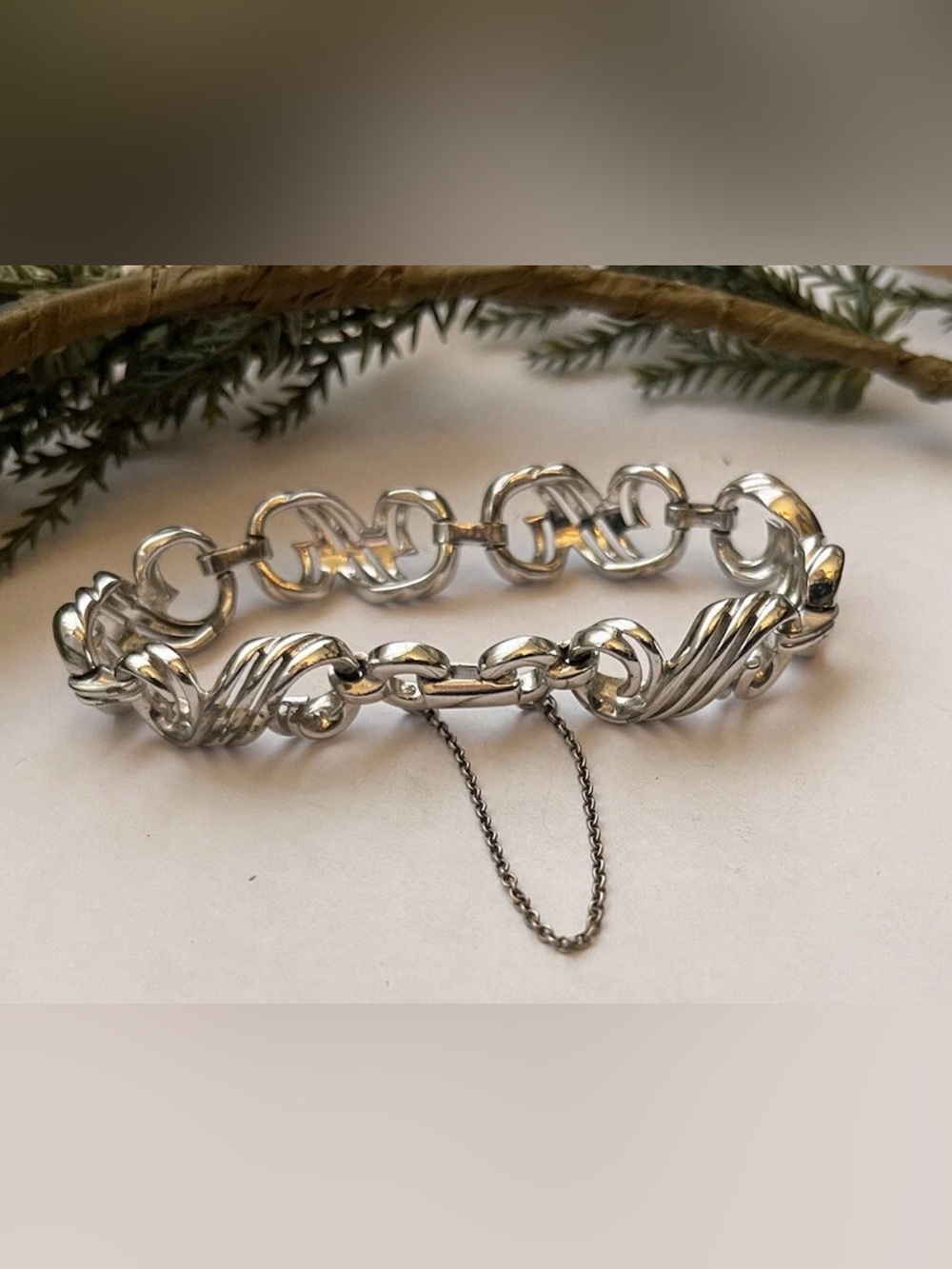 Vintage Pennino Designer Silver tone Wire Swirl Art Deco Abstract Bracelet
